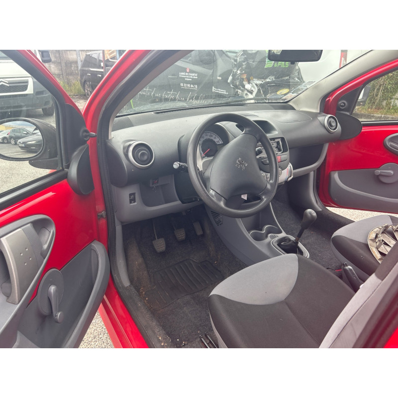 PEUGEOT 107 PHASE 1 1.0i - 12V Photo n°6