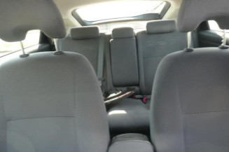 Pretensionneur de ceinture avant droit TOYOTA PRIUS 2