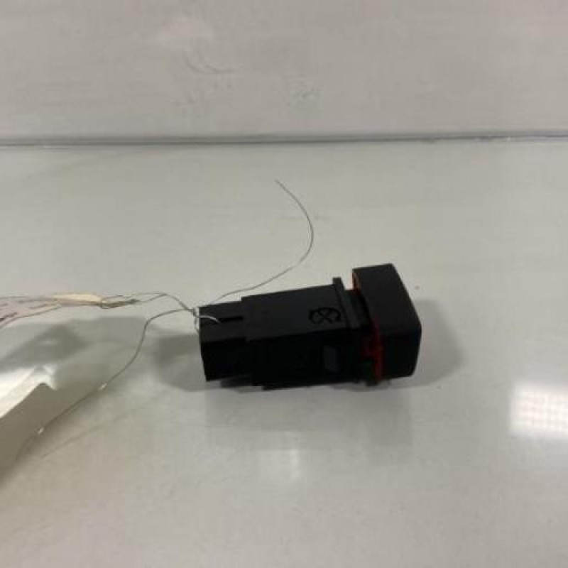 Bouton de warning HYUNDAI SONATA 4 Photo n°2