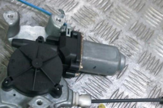 Leve vitre electrique avant droit NISSAN ALMERA TINO