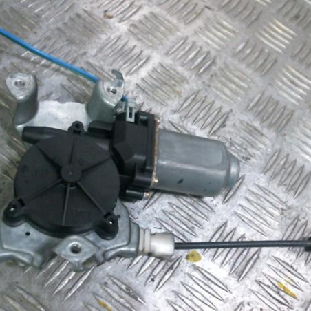 Leve vitre electrique avant droit NISSAN ALMERA TINO