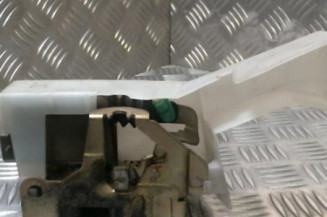 Serrure avant droit RENAULT CLIO 2