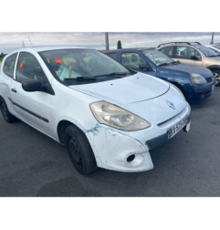 Vitre avant gauche RENAULT CLIO 3