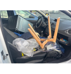 Vitre avant gauche RENAULT CLIO 3