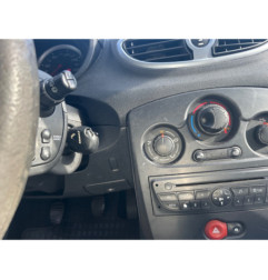 Vitre avant gauche RENAULT CLIO 3