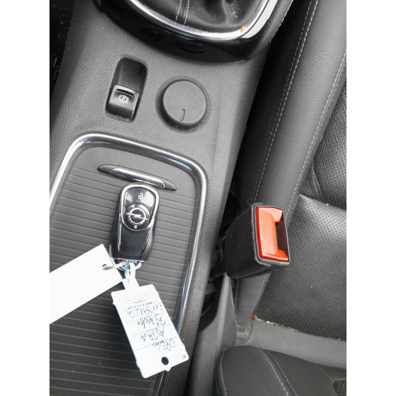 Bouchon de carburant OPEL ASTRA K Photo n°15