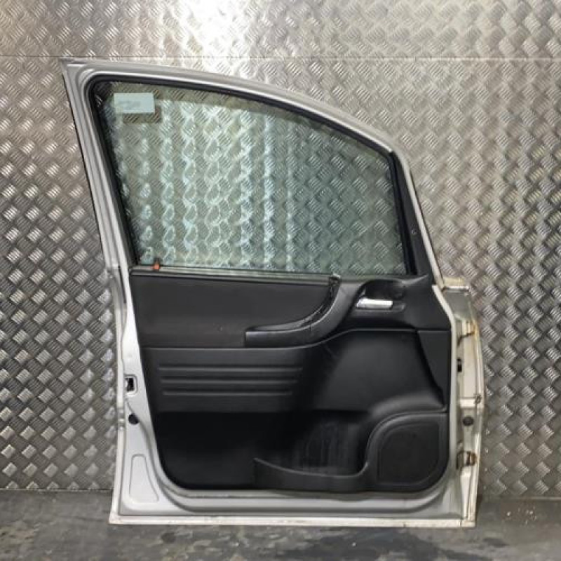 Porte avant gauche OPEL ZAFIRA A Photo n°4
