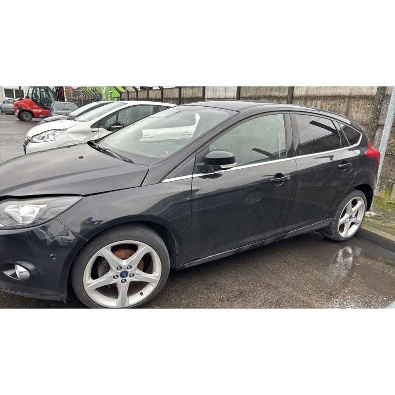Feu arriere stop central FORD FOCUS 3 Photo n°13