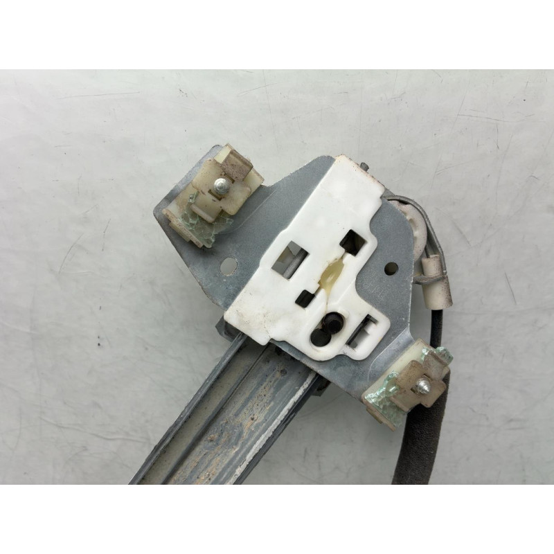 Leve vitre electrique avant droit HYUNDAI GETZ Photo n°2