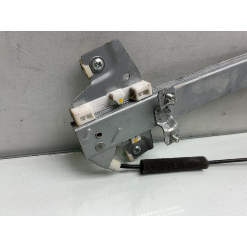 Leve vitre electrique avant droit HYUNDAI GETZ Photo n°5