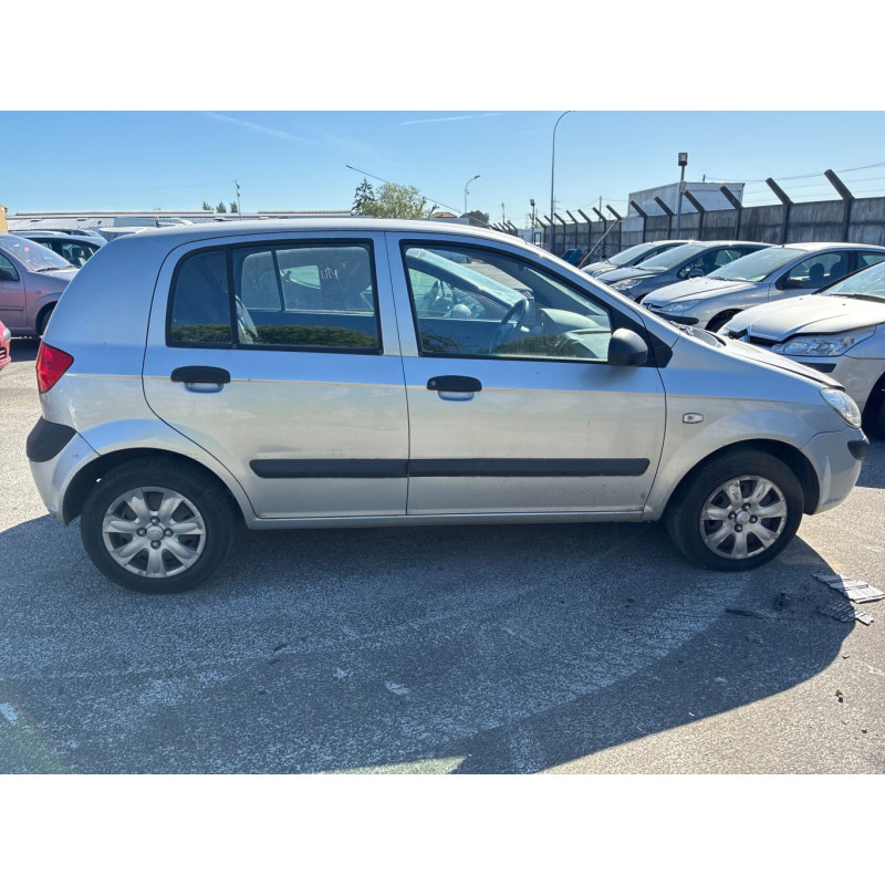Leve vitre electrique avant gauche HYUNDAI GETZ Photo n°11