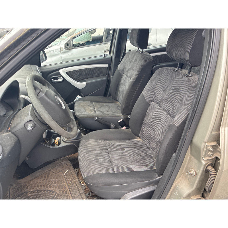 DACIA LOGAN MCV 1 PHASE 2 BREAK 1.5 DCI - 8V TURBO Photo n°10