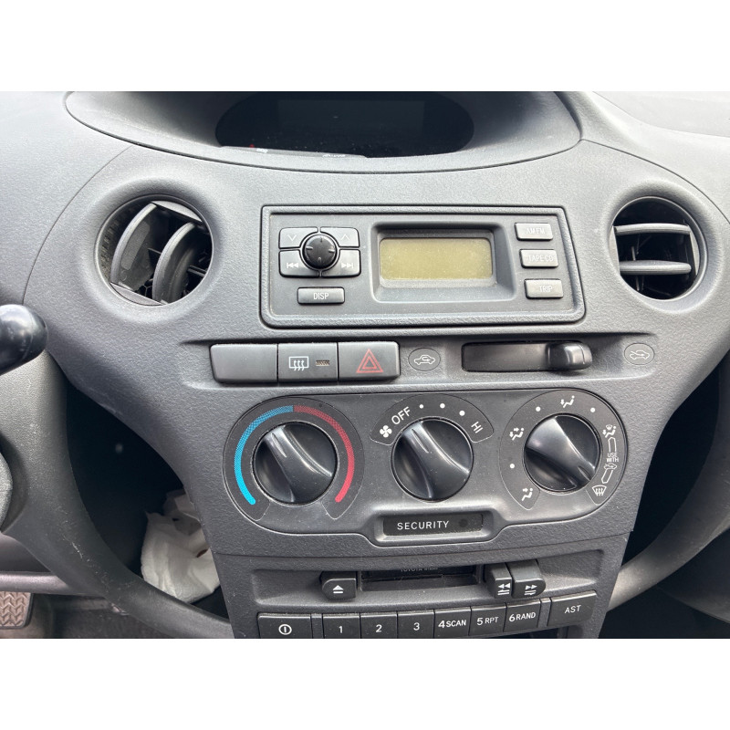Pompe lave glace avant TOYOTA YARIS 1 Photo n°13