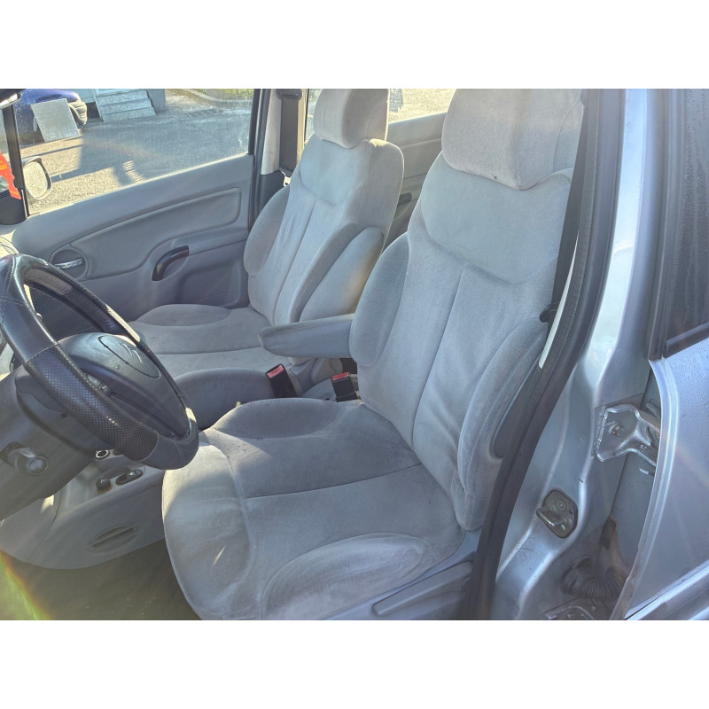CITROEN C3 1 PHASE 1 1.4i - 8V Photo n°9