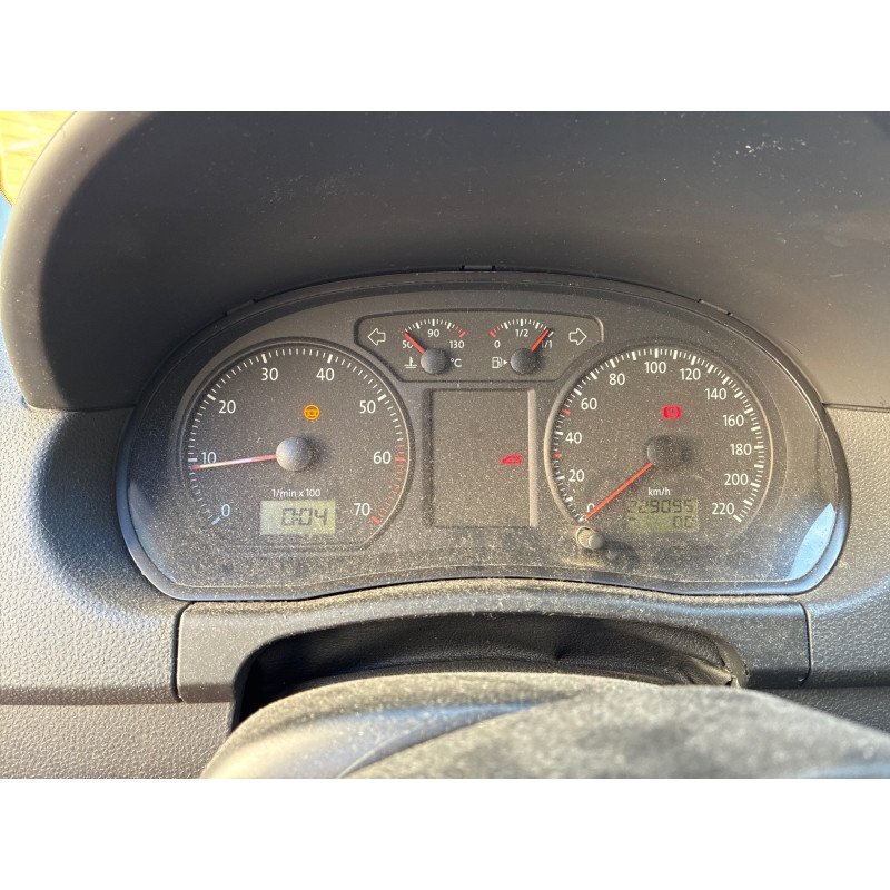 VOLKSWAGEN POLO 4 PHASE 2 1.2i - 6V Photo n°8