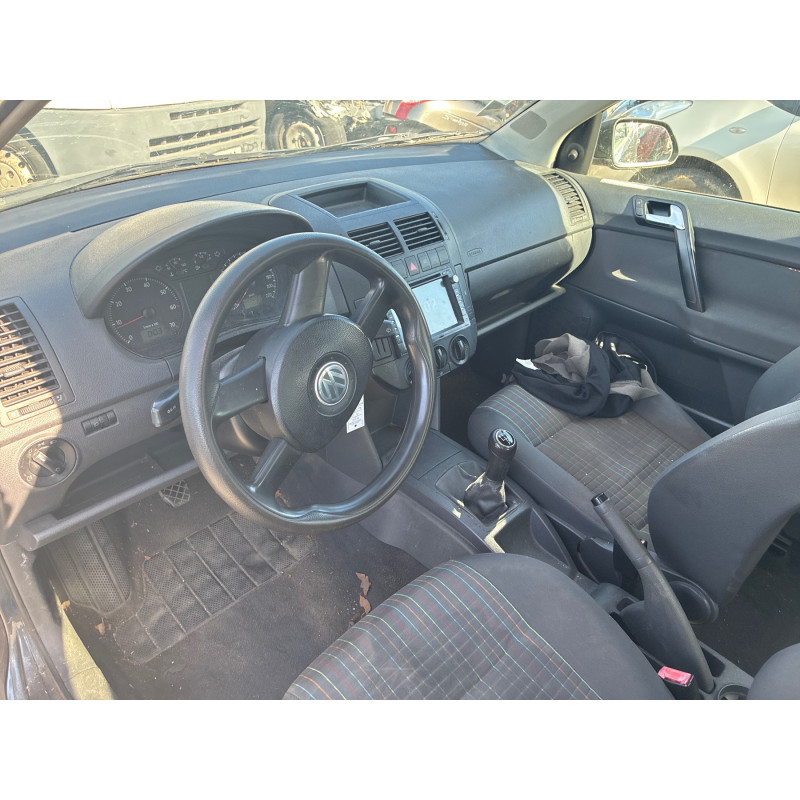 VOLKSWAGEN POLO 4 PHASE 2 1.2i - 6V Photo n°19