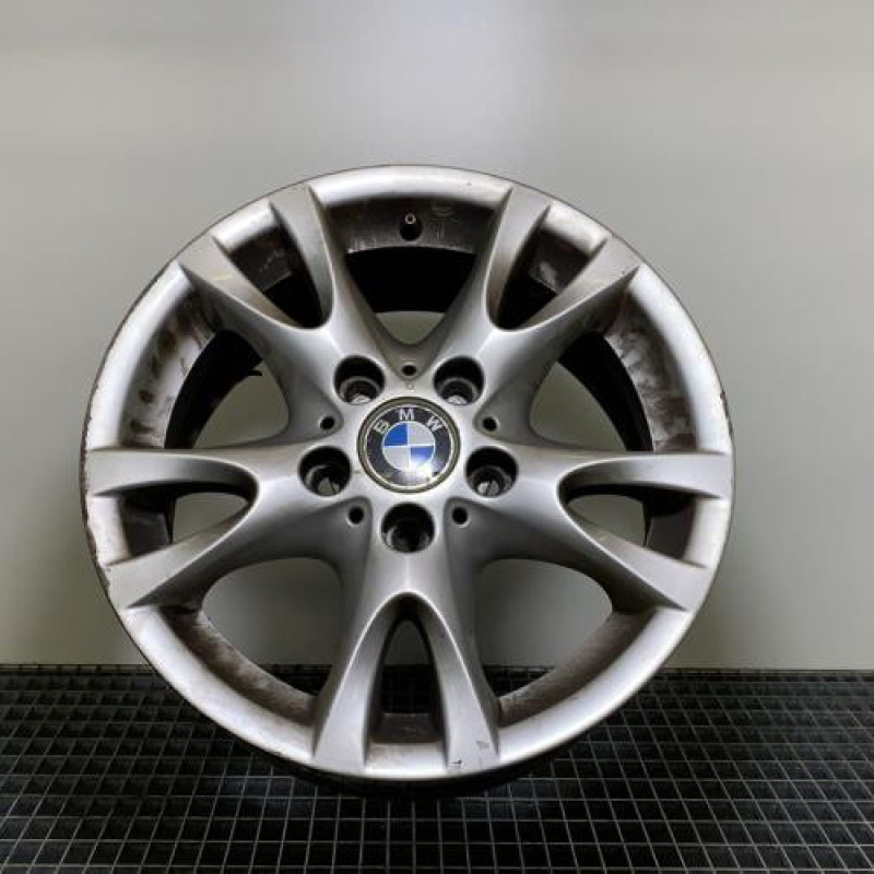 Jante BMW SERIE 1 E87 Photo n°1