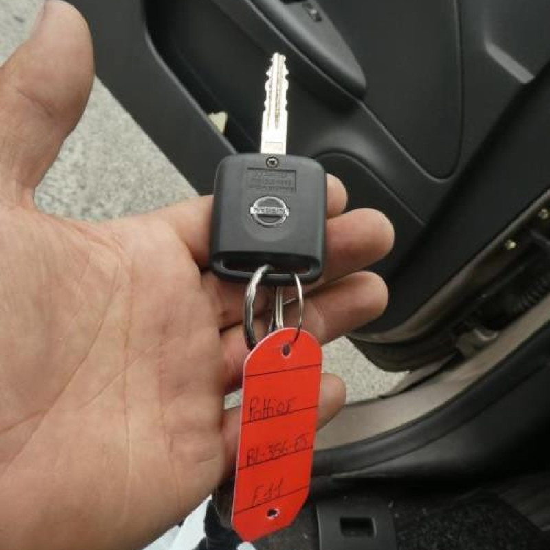 Charniere de capot NISSAN NOTE 1 Photo n°12