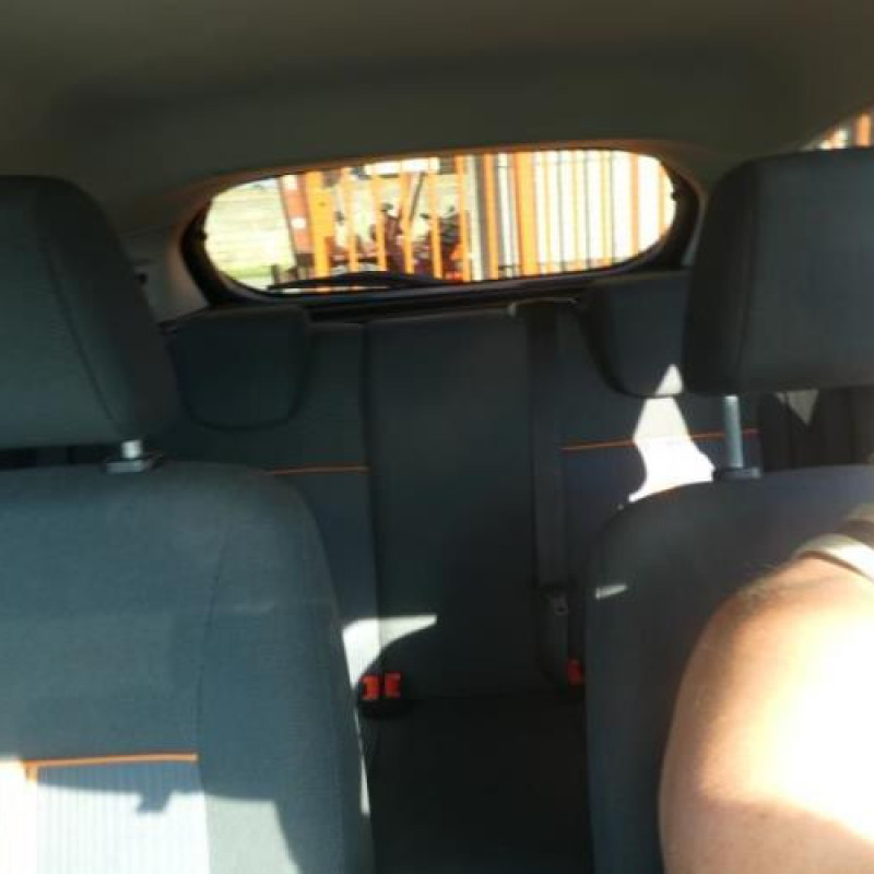 Compresseur clim FORD FIESTA 6 Photo n°16