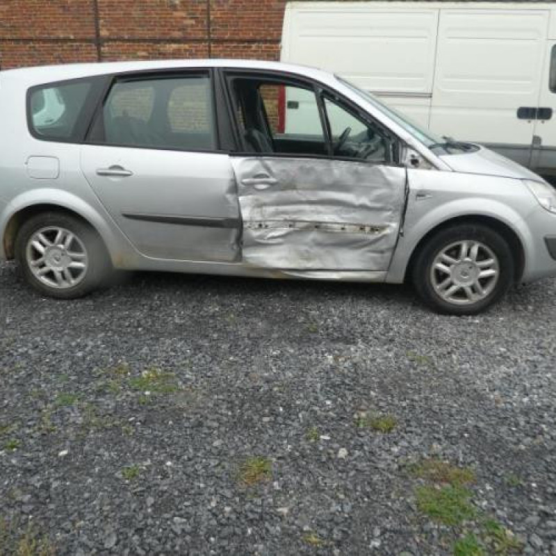 Pretensionneur de ceinture avant droit RENAULT GRAND SCENIC 2 Photo n°5