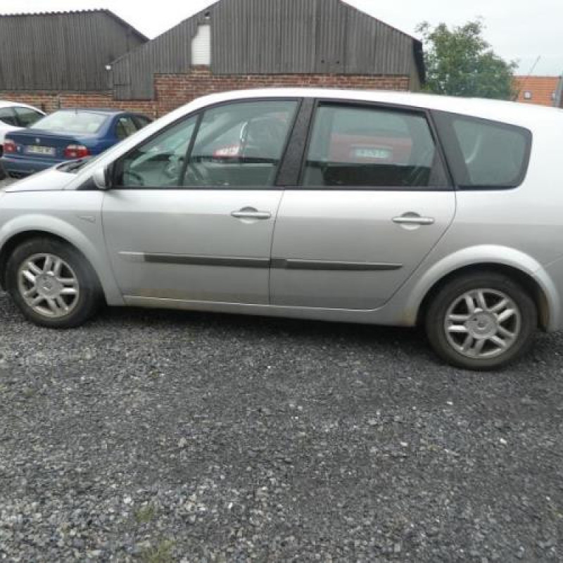 Pretensionneur de ceinture avant droit RENAULT GRAND SCENIC 2 Photo n°7