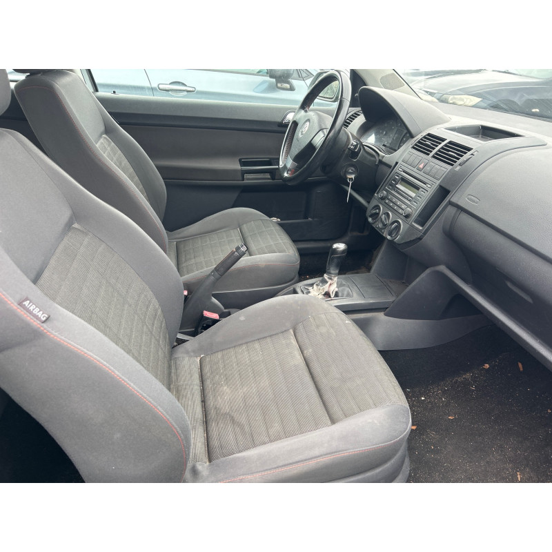 VOLKSWAGEN POLO 4 PHASE 2 1.4 TDI - 6V TURBO Photo n°12
