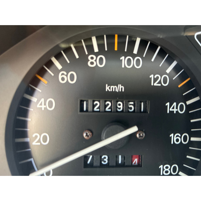 PEUGEOT 106 PHASE 1 1.0i - 8V Photo n°5