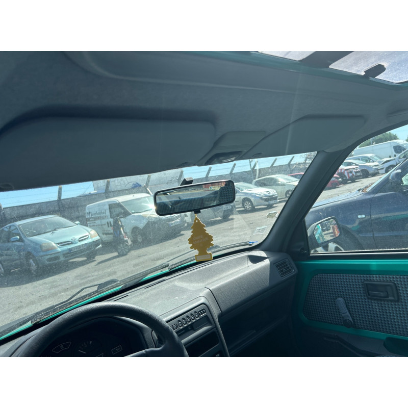 PEUGEOT 106 PHASE 1 1.0i - 8V Photo n°15