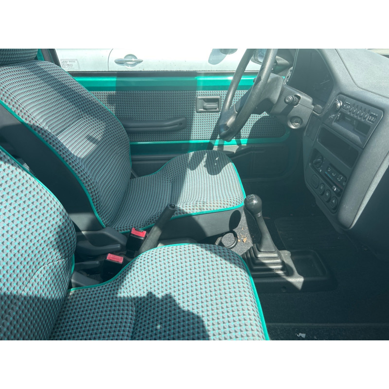 PEUGEOT 106 PHASE 1 1.0i - 8V Photo n°17