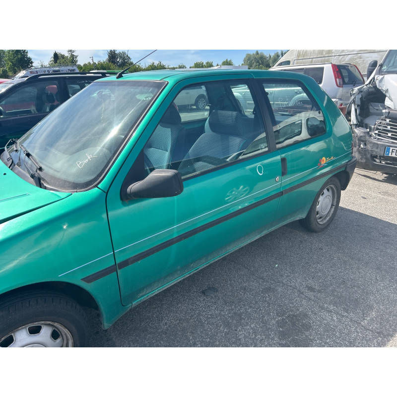 PEUGEOT 106 PHASE 1 1.0i - 8V Photo n°20