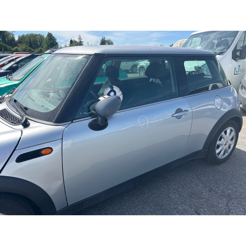 MINI MINI 1 R50/R53 PHASE 1 1.6i - 16V ONE Photo n°21