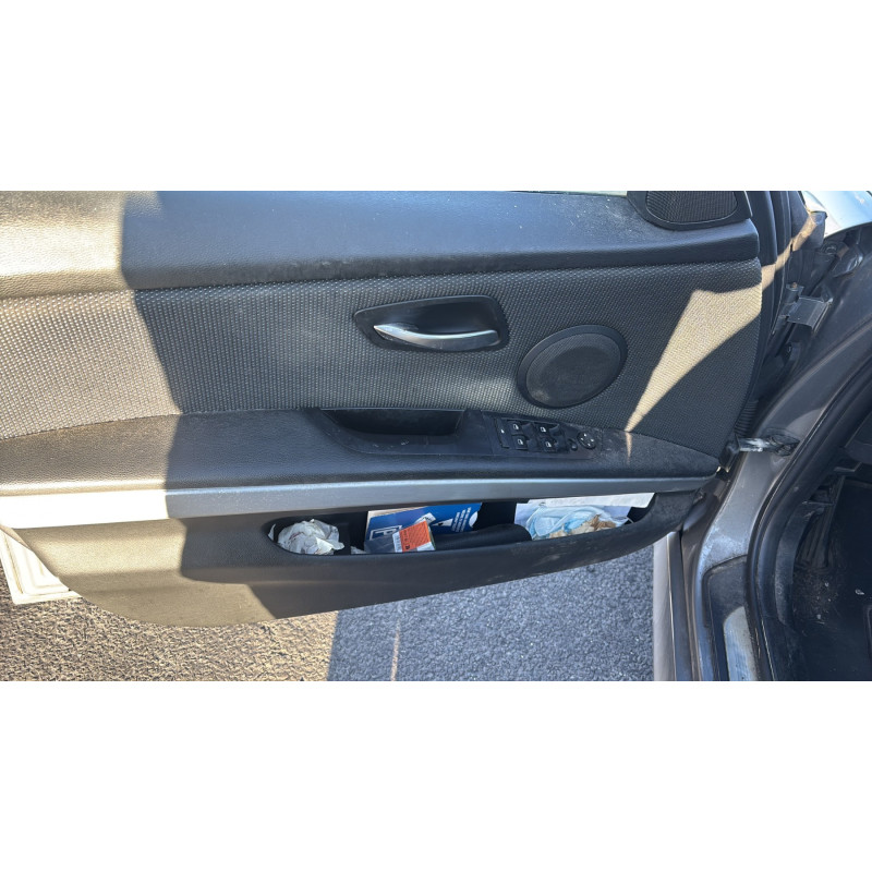 BMW SERIE 3 E91 TOURING PHASE 2 BREAK 325d 3.0D - 24V L6 TURBO Photo n°9
