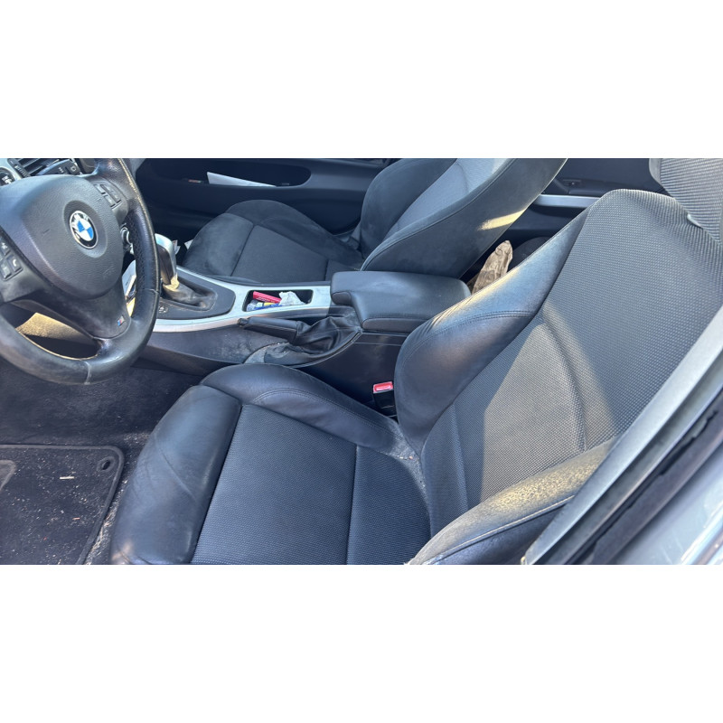 BMW SERIE 3 E91 TOURING PHASE 2 BREAK 325d 3.0D - 24V L6 TURBO Photo n°11