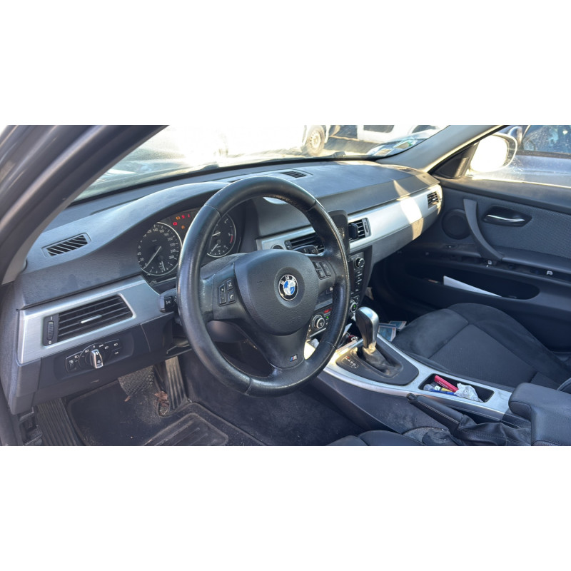 BMW SERIE 3 E91 TOURING PHASE 2 BREAK 325d 3.0D - 24V L6 TURBO Photo n°12