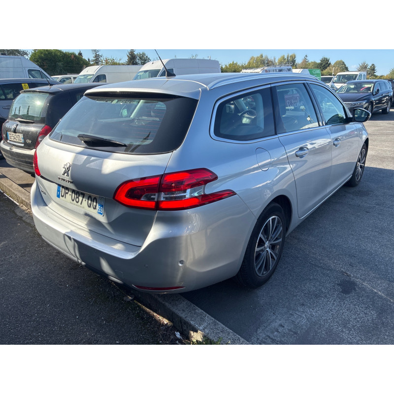 PEUGEOT 308 2 SW PHASE 1 BREAK 1.2 PURETECH - 12V TURBO Photo n°7