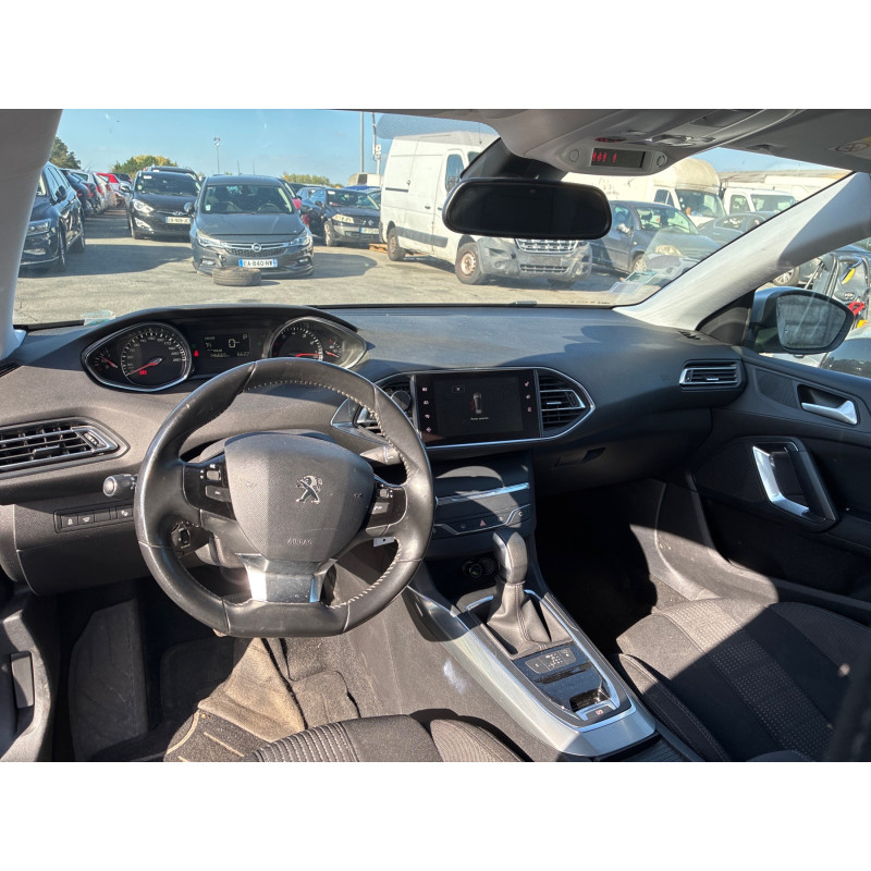 PEUGEOT 308 2 SW PHASE 1 BREAK 1.2 PURETECH - 12V TURBO Photo n°12