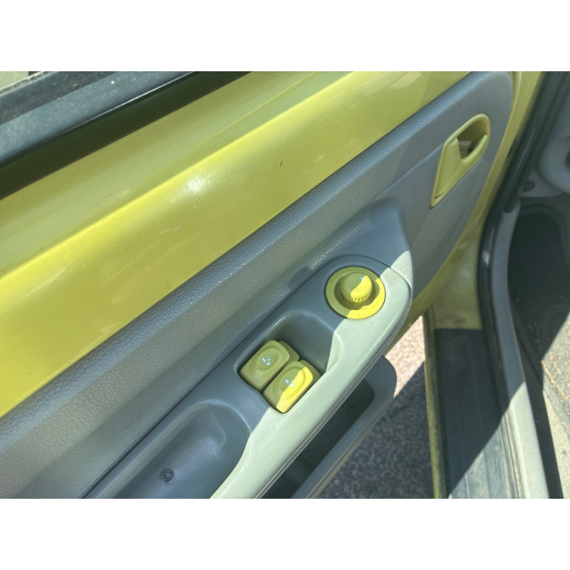 RENAULT TWINGO 1 PHASE 2 1.2i - 8V Photo n°10
