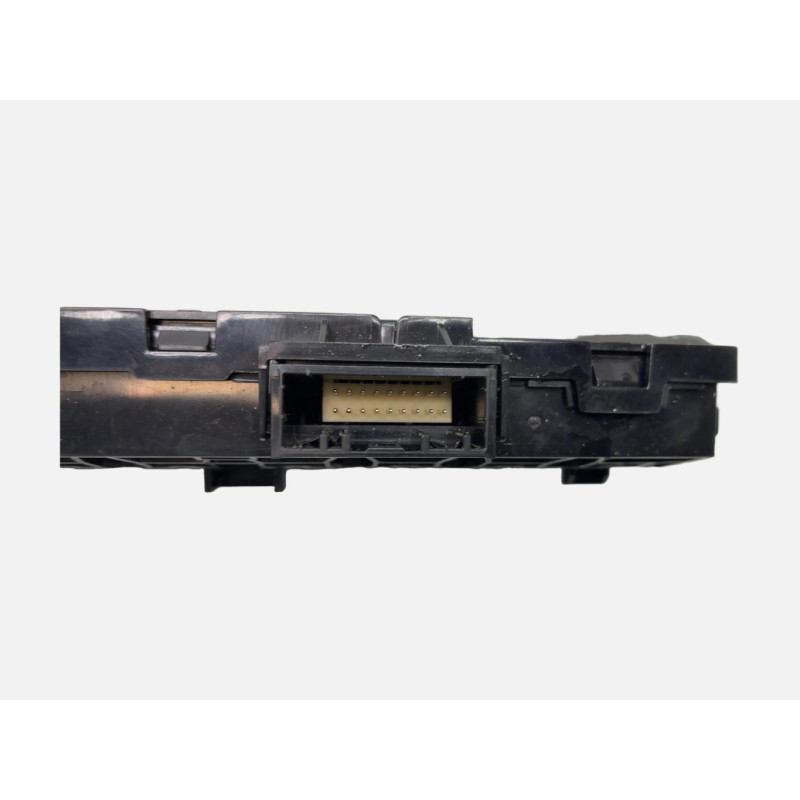 Bouton de warning RENAULT CLIO 5 Photo n°3