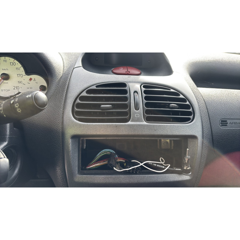 Boitier servitude moteur (BSM) PEUGEOT 206 Photo n°19