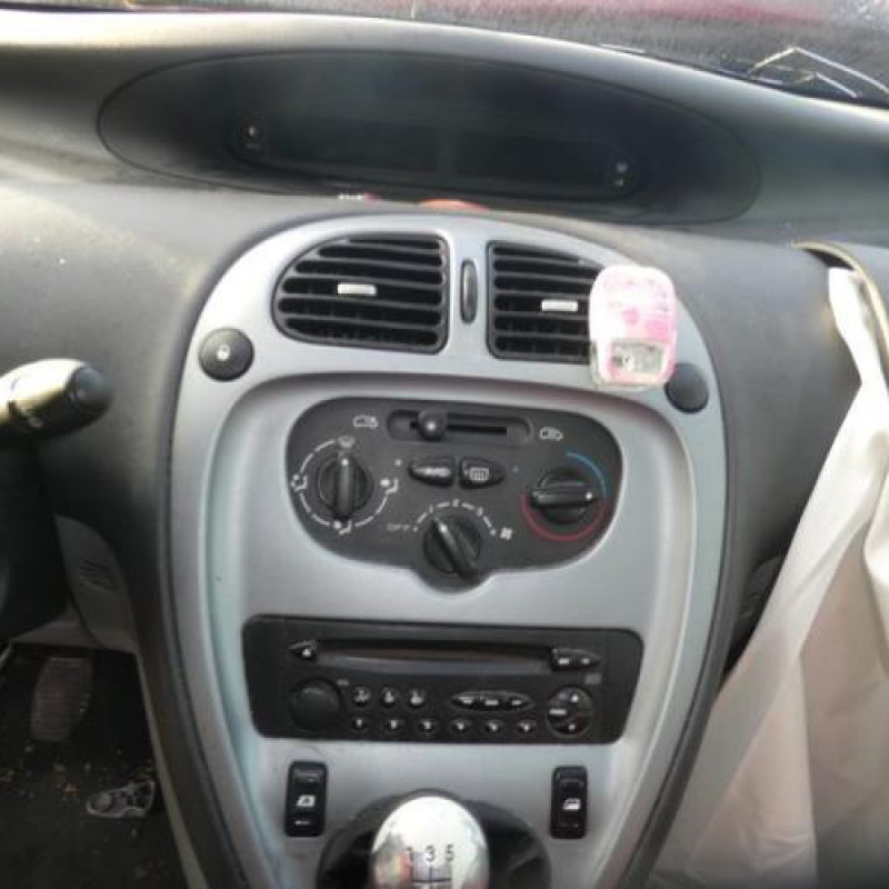 Compresseur clim CITROEN XSARA PICASSO Photo n°9