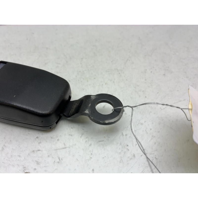 Attache ceinture arriere droit RENAULT TWINGO 1 Photo n°2