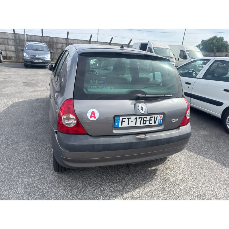 Attache ceinture arriere droit RENAULT CLIO 2 Photo n°19