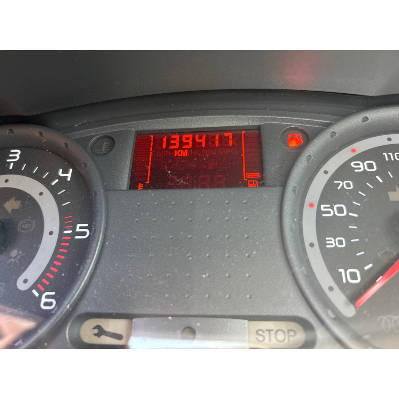 RENAULT CLIO 3 PHASE 1 1.5 DCI - 8V TURBO Photo n°18