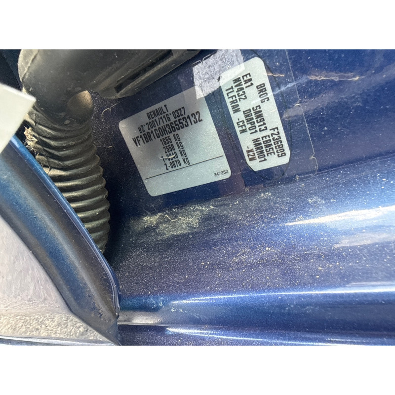 RENAULT CLIO 3 PHASE 1 1.5 DCI - 8V TURBO Photo n°19