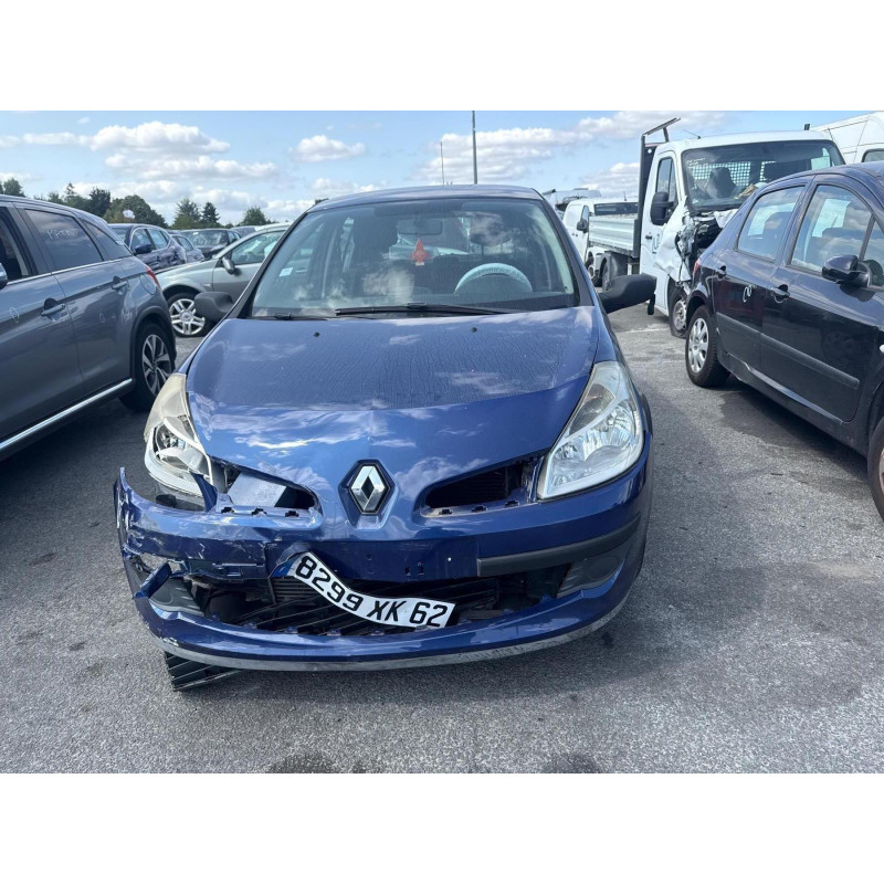 RENAULT CLIO 3 PHASE 1 1.5 DCI - 8V TURBO Photo n°24