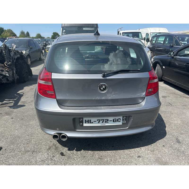 BMW SERIE 1 E81 116i 2.0i - 16V Photo n°10