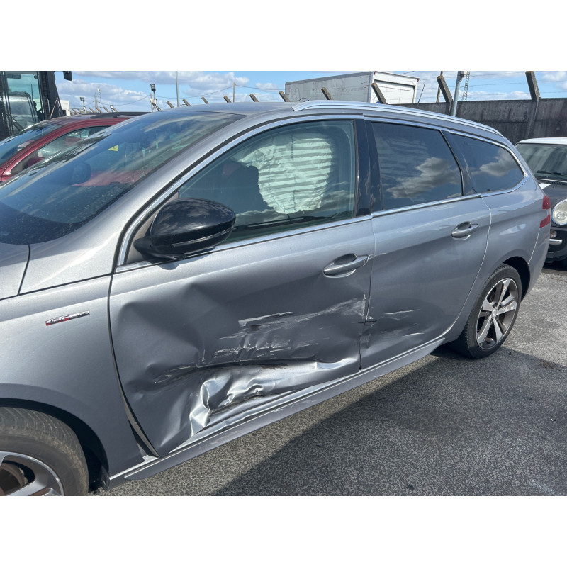 PEUGEOT 308 2 SW PHASE 1 BREAK 1.6 BLUE HDI - 8V TURBO Photo n°13