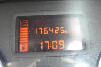 Interrupteur de leve vitre avant droit DACIA SANDERO 1