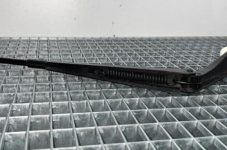 Bras essuie glace avant gauche MERCEDES CLASSE B 246
