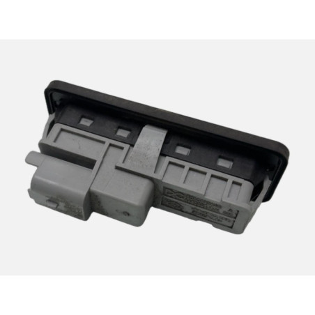 Bouton de coffre RENAULT CLIO 5